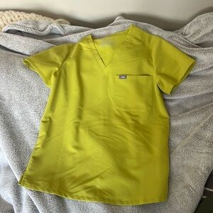 Figs Catarina scrub top